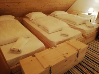 Zozo Hostel - 3