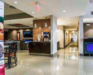 Quality Suites Fort Myers Airport I-75 - Fort Myers - 4