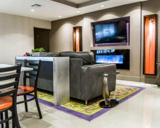 Quality Suites Fort Myers Airport I-75 - Fort Myers - 3