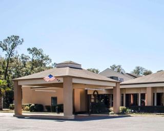 Quality Inn & Suites Pensacola Bayview - Pensacola - 0