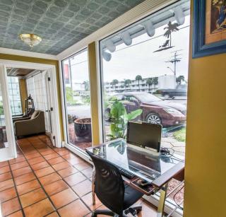 Econo Lodge Cocoa Beach - near the Port - Cocoa Beach - 1
