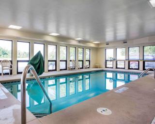 Comfort Inn & Suites at Stone Mountain - Stone Mountain - 6