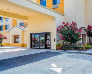 Sleep Inn - McDonough - 9