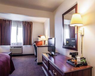 Quality Inn & Suites Eldridge Davenport North - Eldridge - 4