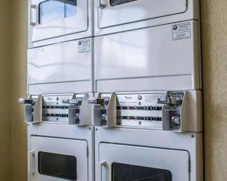 MainStay Suites Coralville - Iowa City - Coralville - 5