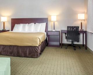 Econo Lodge - Ames - 4