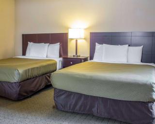Econo Lodge - Ames - 3