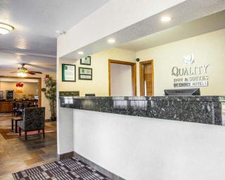 Quality Inn & Suites Ankeny-Des Moines - Ankeny - 8