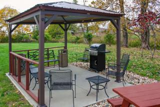 MainStay Suites Coralville - Iowa City - Coralville - 2