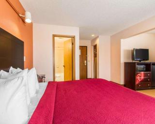 Quality Inn & Suites Ottumwa North - 7