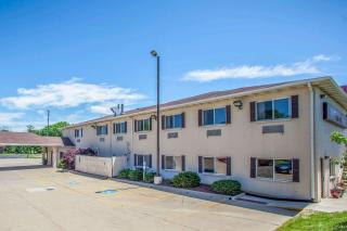 Comfort Suites Peoria I-74 - Peoria - 0