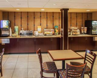 Quality Inn & Suites St Charles -West Chicago - Saint Charles - 6