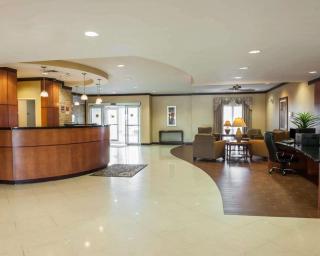 Comfort Suites Southport - Southport - 5
