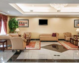 Comfort Suites near Indianapolis Airport - 6