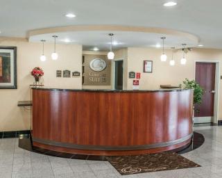 Comfort Suites near Indianapolis Airport - Indianápolis - 8