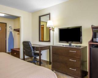 Quality Inn - Merrillville - 4