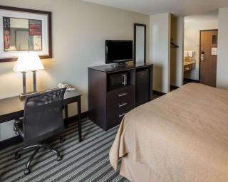 Quality Inn Chesterton near Indiana Dunes National Park I-94 - Chesterton - 1