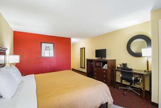 Quality Inn & Suites Hagerstown - 1