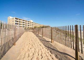 Quality Inn Oceanfront - Ocean City - 1