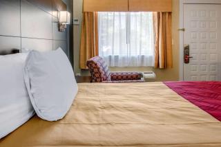 Econo Lodge Freeport - Brunswick Area - Freeport - 4
