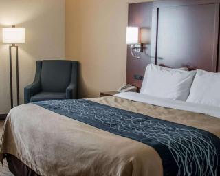 Comfort Inn Warren - 1