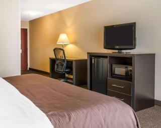 Quality Inn & Suites Niles - Niles - 1