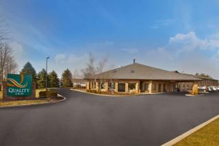 Quality Inn Marshall near I-69 - Marshall - 9