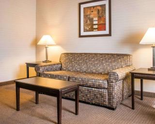 Quality Inn & Suites Next to the Casino - Ceresco - 2