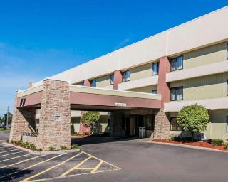 Quality Inn & Suites Warren - Detroit - Warren - 0
