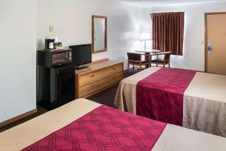 Rodeway Inn & Suites - Austin - 5