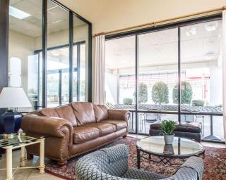 Econo Lodge Springfield I-44 - Springfield - 3