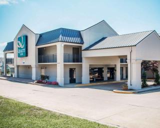 Quality Inn US65 & E Battlefield Rd Springfield - Springfield - 8