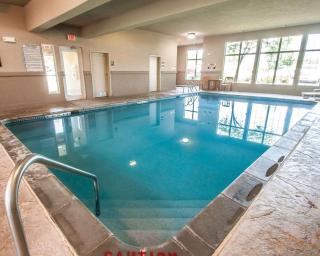 Sleep Inn & Suites Lake of the Ozarks - Camdenton - 8