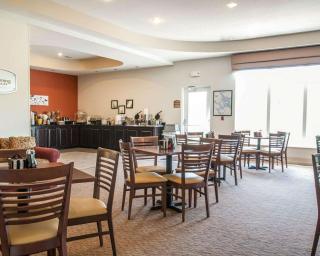 Sleep Inn & Suites Lake of the Ozarks - Camdenton - 7