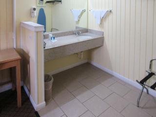 Rodeway Inn - Kansas City - 6
