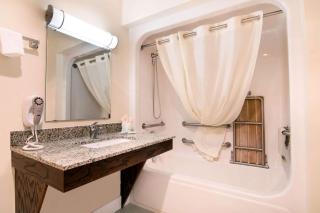 Quality Inn & Suites - Carthage - 5