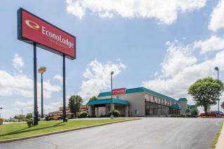Econo Lodge Inn & Suites Joplin - 0