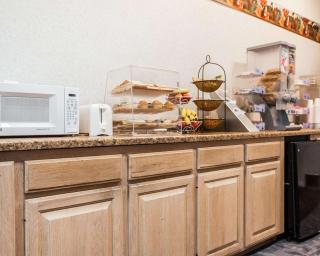 Econo Lodge Jefferson City - 4