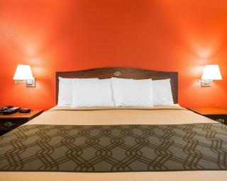 Econo Lodge Jefferson City - 1