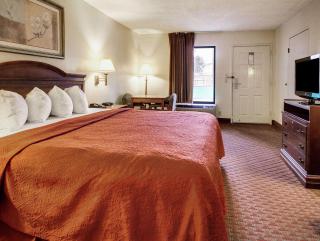 Quality Inn & Suites - Clinton - 8