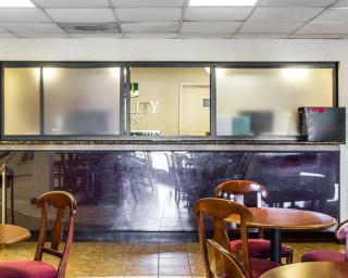 Quality Inn University - Winston-Salem - 3