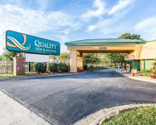 Quality Inn & Suites Coliseum - Greensboro - 9