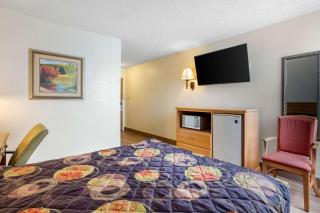 Rodeway Inn - Asheville - 2