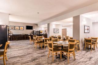 Lake Norman Inn and Suites - Cornelius - 5