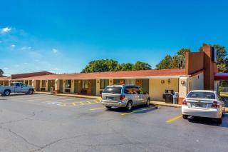 Econo Lodge Gastonia North - 9