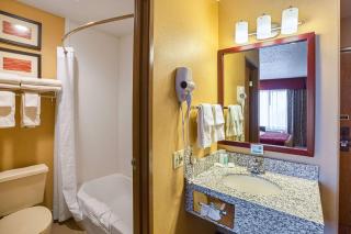 Quality Inn York - 1