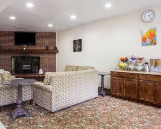 Econo Lodge Lakes Region - 7