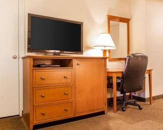 Rodeway Inn Point Pleasant Beach - 1