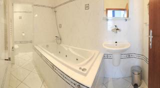 Wellness Hotel Svoboda - 4
