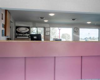 Econo Lodge Buffalo South - Blasdell - 7